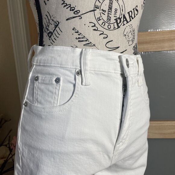 Gap True Skinny White Jean High Waisted Flower Embroidered Size 26R - Picture 3 of 9